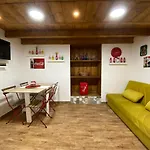 Vat\' Coke House