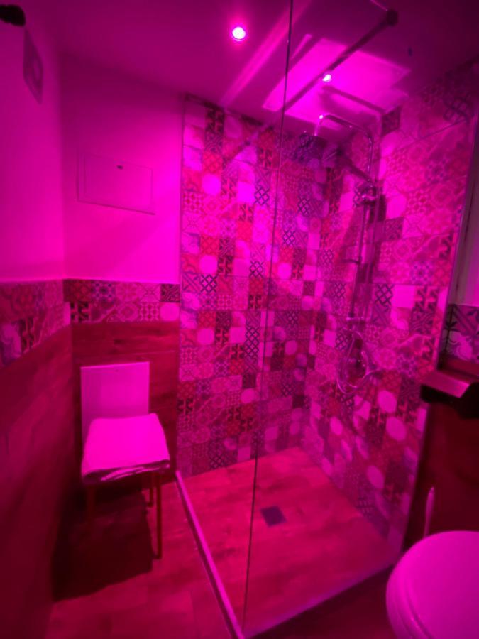 Vat' Coke House *